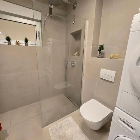 Penthouse Sanchi-bossa With Parking Zagreb