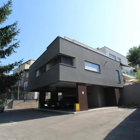 Penthouse Sanchi-bossa With Parking * Zagreb