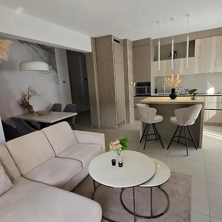 Penthouse Sanchi-bossa With Parking Apartment *
