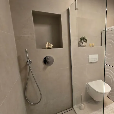 Apartment Penthouse Sanchi-bossa With Parking *